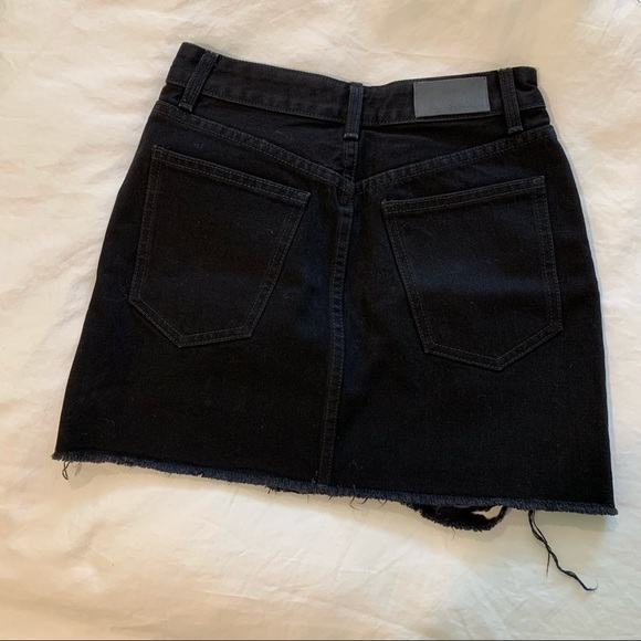 ✨ LF CARMAR JEAN CUTOUT SKIRT ✨ - Picture 6 of 7